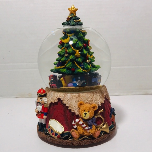 San Francisco Music Box Nut Cracker Moving Train - Picture 6 of 9